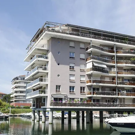 3 Bedroom Penthouse Near Cannes * Mandelieu