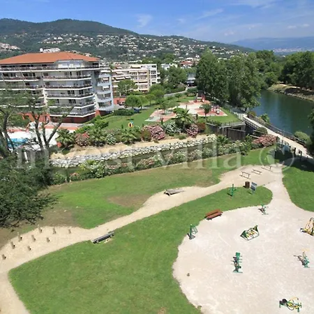 Apartamento 3 Bedroom Penthouse Near Cannes *